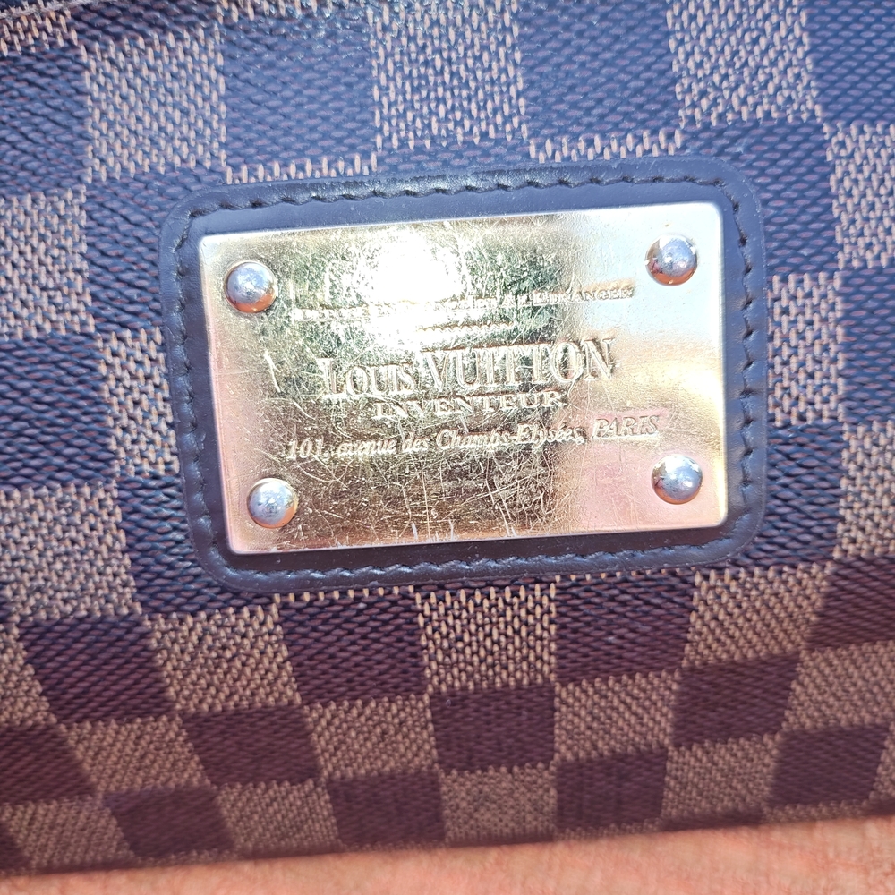 Louis Vuitton Damier Eva Clutch - Picture 2 of 16